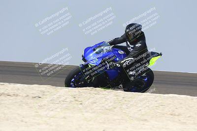 media/Sep-20-2025-TrackDaz (Sat) [[27f0cde673]]/B Group/1120am (Turn 2)/